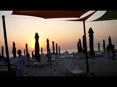 mahony @ kudos beach 15 08 2010 [ 07:00 am ]