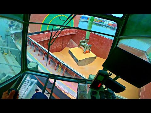 1 Grab 15 TONS ! - Dry Cargo Ship Evacuation