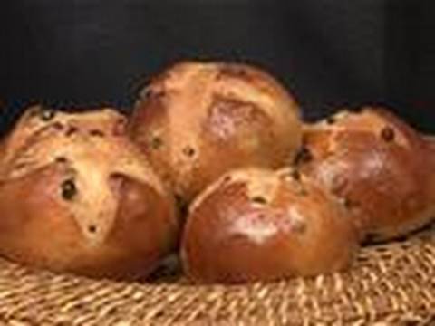 How To Make Hot Cross Buns