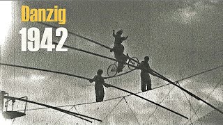 Danzig - Gdansk 1942 - Luftakrobatik -  &quot;verschleierte&quot; Seiltänzerin - &quot;veiled&quot; tightrope walker