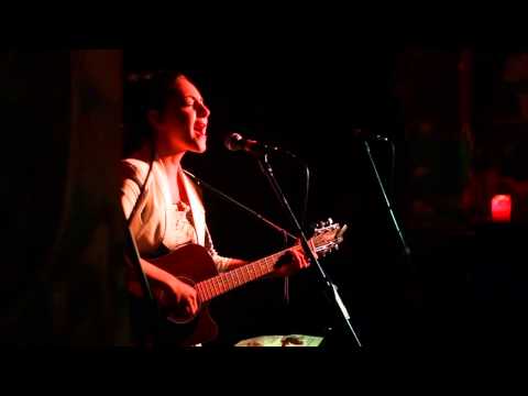 Galia Arad - Toxic - Britney Spears Cover @RubySessions