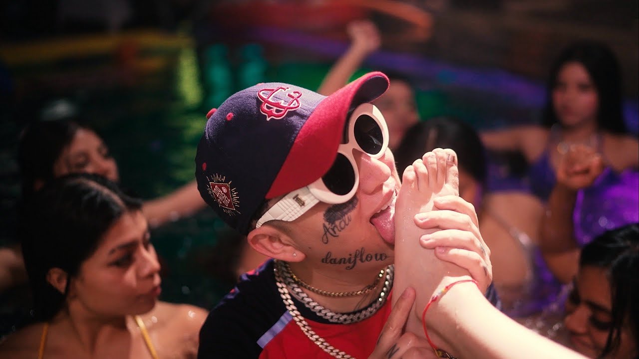 👵🏻 MAMÁ MELA - Dani Flow, Uzielito Mix, DJ Rockwel MX