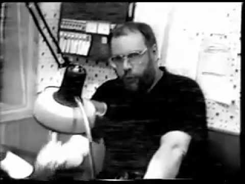 Vasily's Neighborhood from Moscow's first English language radio station - Radio 7 Moscow. 1995.