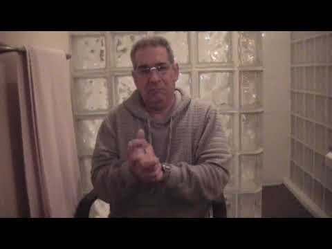 Manualist plays Pink Floyd - Another Brick In The Wall - On His Hands!