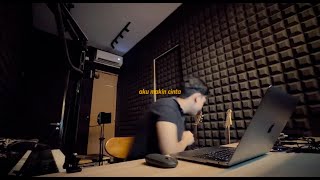 Download lagu Aku Makin Cinta - Vina Panduwinata ( Cover ) mp3