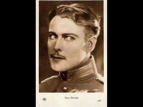 Roaring Twenties: Art Kahn & His Orchestra  - What a Man, 1926