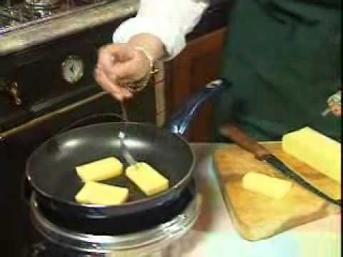 Crostoni di polenta con sfilacci di cavallo e stracchino, le ricette di Giovanni Coppiello