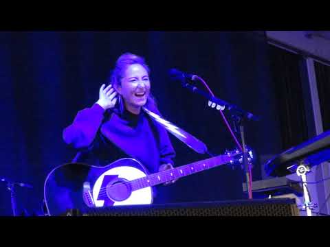 KT Tunstall - Soundcheck - Black Horse And The Cherry Tree/Canyons/All The Time - 9/17/22 - Big E
