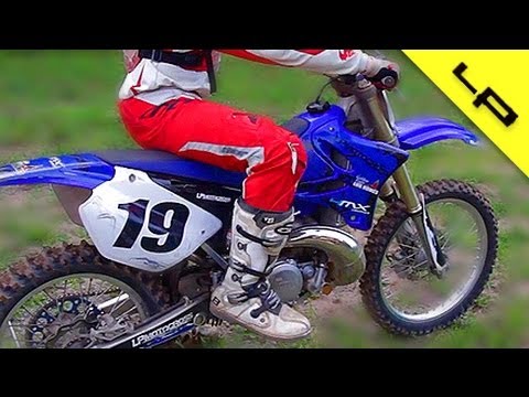 YAMAHA YZ 250 TWO STROKE START UP AND REV | FMF EXHAUST