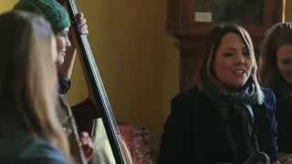 DELLA MAE: Pine Tree