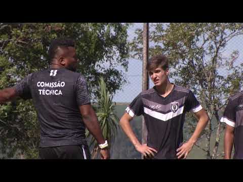 Esporte: Escolinha de futebol de Pato Branco revela atletas para o mundo