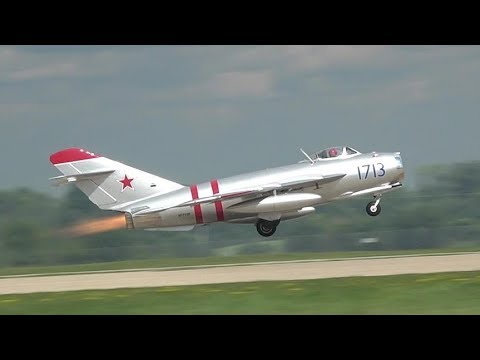 Jet Warbirds -Oshkosh 18