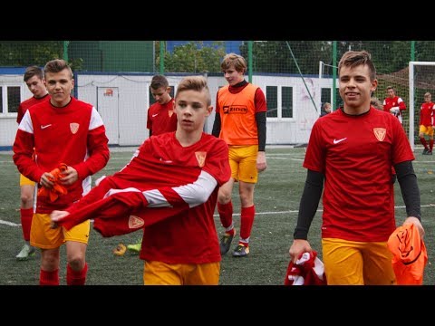 VARSOVIA 2003 - RADOMIAK RADOM 0:4 - EKSTRALIGA U-15