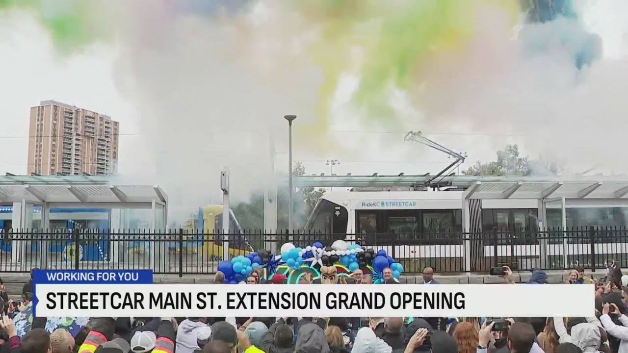KC Streetcar celebrates opening on Main Street Extension