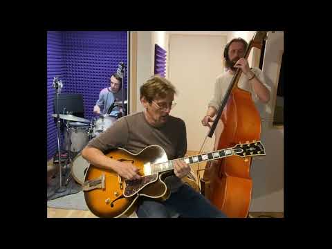 Le Groupe Mike Pachelli - Whistle While You Work