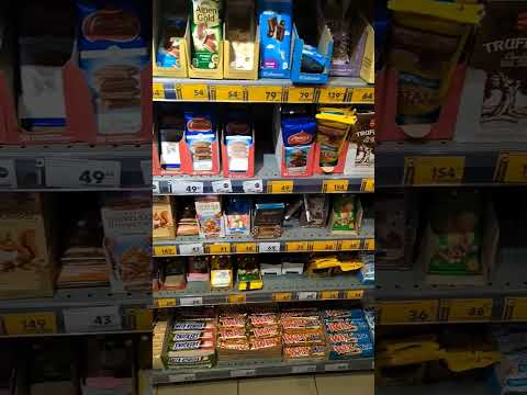 What chocolate do you like ? in #russia #chocolate #snickers #milkva