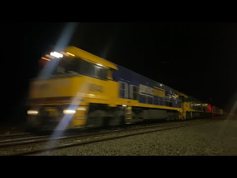 6MP5 Pacific National container train with NR48 NR59 NR5 speeding through Gheringhap 7/3/2025