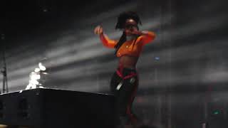 IAMDDB - Ooo LIVE // EXIT