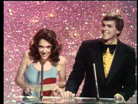 Charlie Rich Wins Favorite Pop/Rock Album For "Behind Closed Doors" - AMA 1975