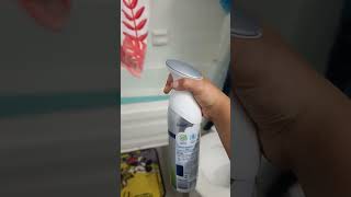 how to spray Febreze