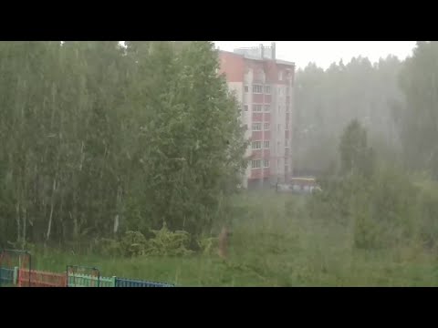 Снежная аномалия 31 мая в Кирове 2018