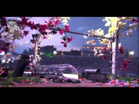 ► Tomorrowland 2012 - Skrillex Live / Part 2/2 (HD)