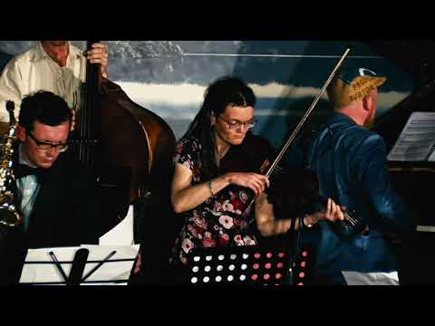 The Troubles - 3. Pe loc (Official Live Performance)