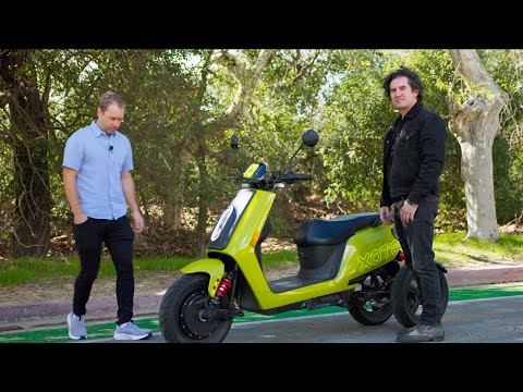 XOTO: Futuristic 3-Wheel Electric Scooter | Future Optimist #228