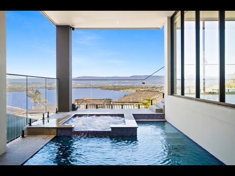 5 Arnold Crescent, Lake Heights, NSW 2502, 6房, 4浴, House