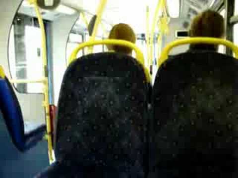 9750 (YN51 KVG) ALX400 Dennis Trident