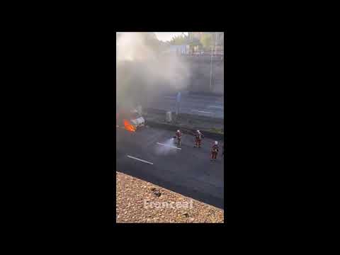 Paris 12e : Une camionnette prend feu sur le périphérique au niveau de la Porte Dorée (22.03.2024)