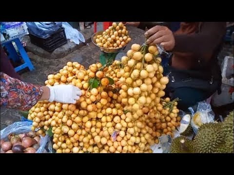 Asian Street Food - Cambodian Local Market In Phnom Penh - Natural Living In Market