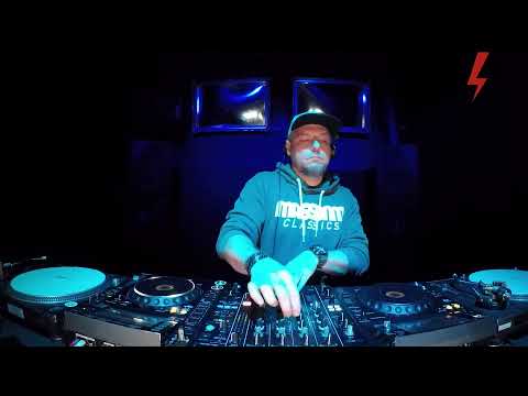 The Blue Oyster: Vyti Tauta / 02.11 / 20 - 21