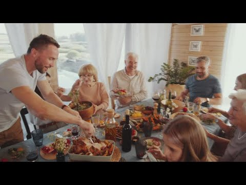 Don't bring flu, COVID or RSV to Thanksgiving dinner