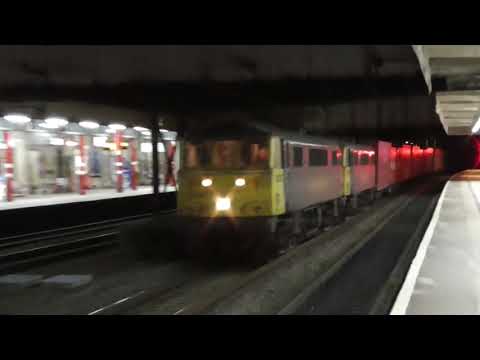 86610/86604 4m11 Coatbridge - Crewe liner, 3rd October 2017