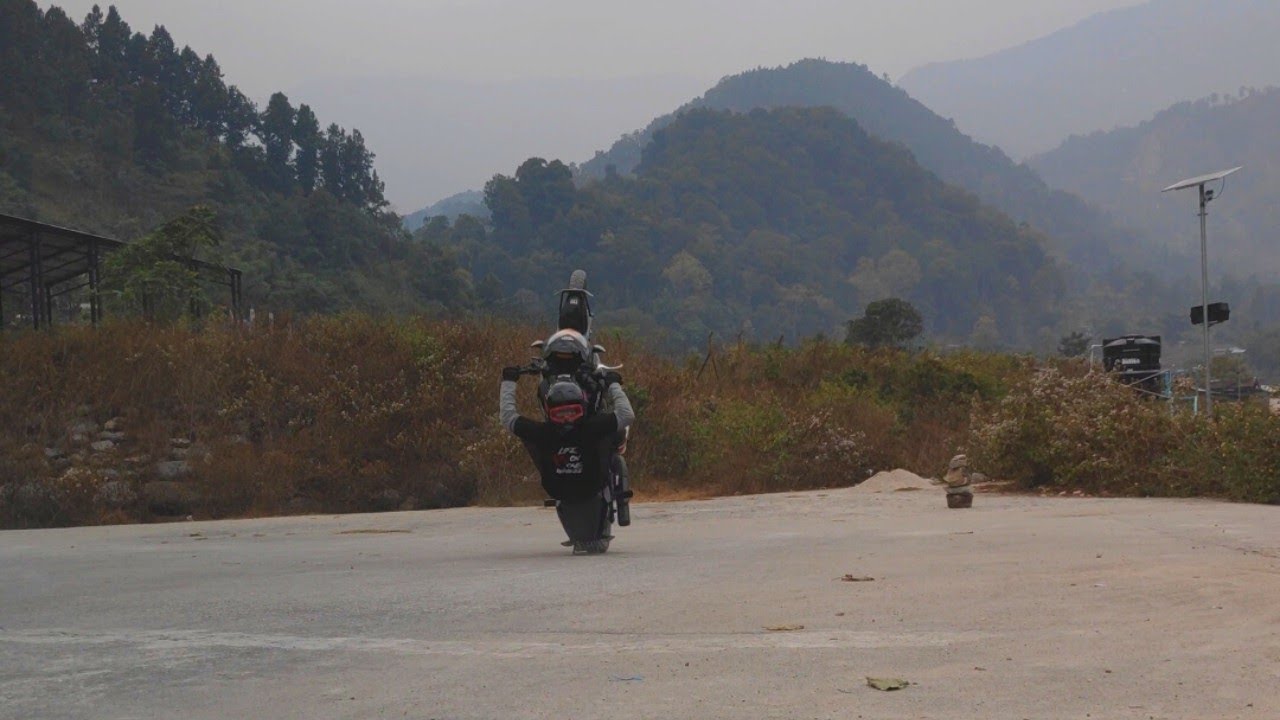 TVS Apache rtr 160 4v stunt review