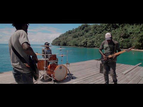 Backstage Studios - Weekend Breeze (Official Music Video) 2020