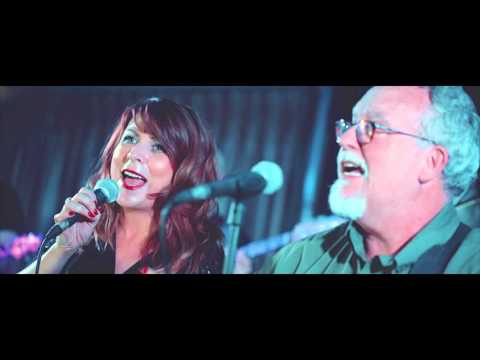 Max T Barnes & Lisa Stanley "Looking For a Girl" Official Music Video