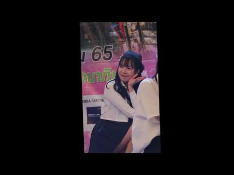 [Fancam] Taepoy Peachyou  (I Peach U) @ THE PASEO PARK (13-11-22)