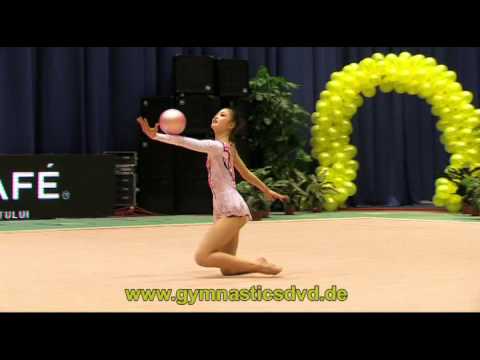 WC Bucharest 2013   Senior 18   Kaho MINAGAWA   Ball