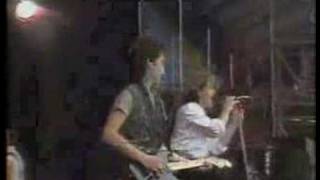 An Cat Dubh/Into The Heart (live from Werchter 1982)