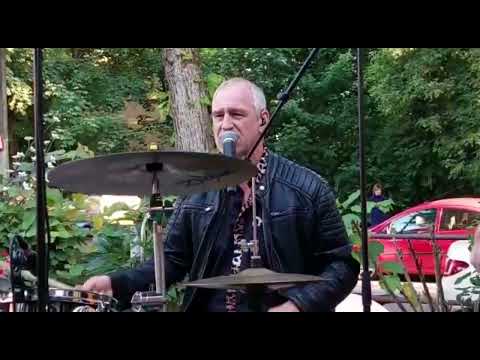 Cagey Strings 2022 im Troja - Skandal im Sperrbezirk