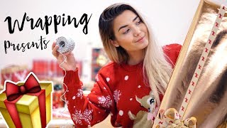 WRAPPING CHRISTMAS PRESENTS! | VLOG MAS