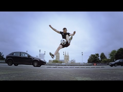 Freestyle Football Tricks | Henderson Move | 3 Rev