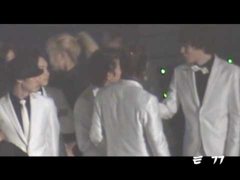 [FANCAM] 100203 Super Junior Ryeowook hugging Leeteuk Kyuhyun