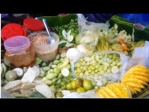 Phsar Deum Kor Street Food - People And Food Activities - Cambodian Market