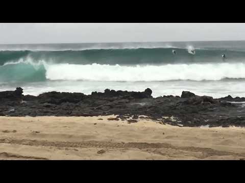 Surfing Hawaii  East Oahu - Erma's