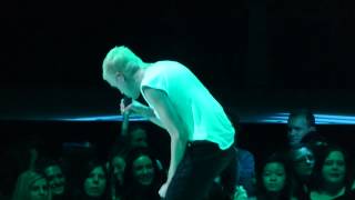 &quot;Trust&quot; Neon Trees@Wells Fargo Center Philadelphia 4/4/13