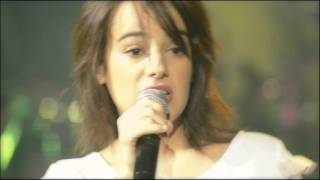 Alizée - Alcaline - En Concert by Scruffydog with closed captions