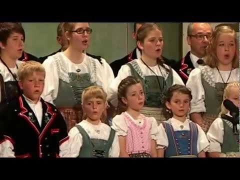 Gugelchörli mit Jodlerklub Finsterwald (Bgl: Urs Müller) - Chöubilied (Ruedi Bieri)